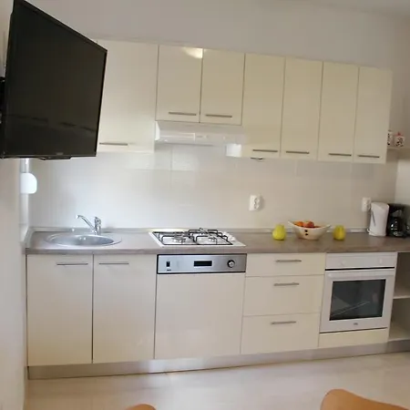 Апартаменты Apartment In Starigrad-Paklenica 6784